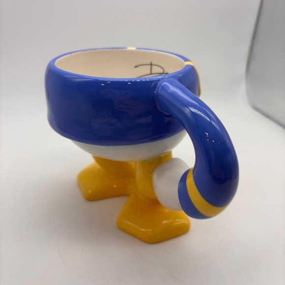 Disney Theme Parks Donald Duck 'Donald' Feet Novelty Ceramic Coffee Mug - Picture 6 of 16